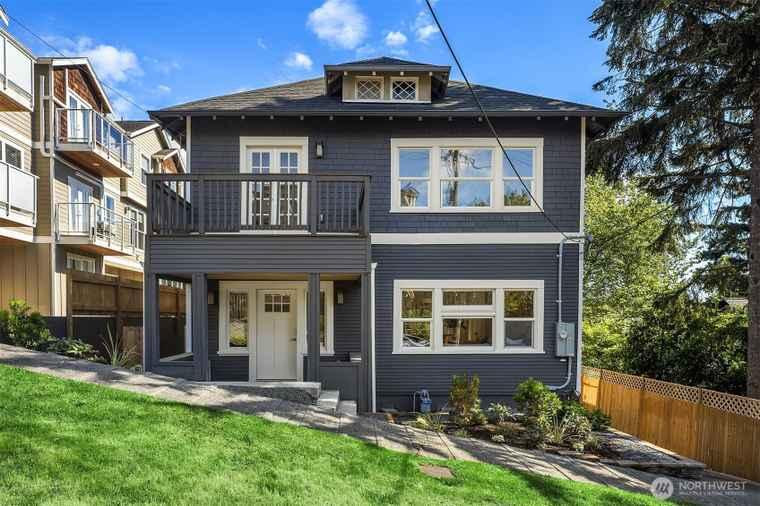 Ballard Balcony Duplex in Ballard, Seattle, WA